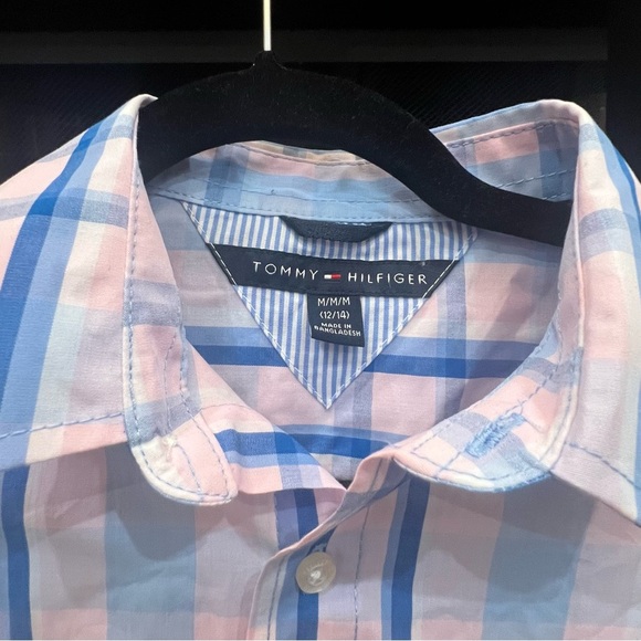 Tommy Hilfiger Button Down - Picture 3 of 3